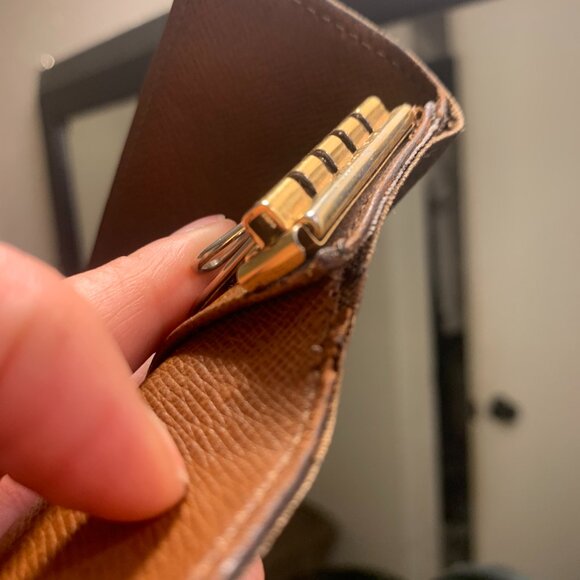 Louis Vuitton Monogram 4 key Multicles Holder Case - Picture 7 of 12